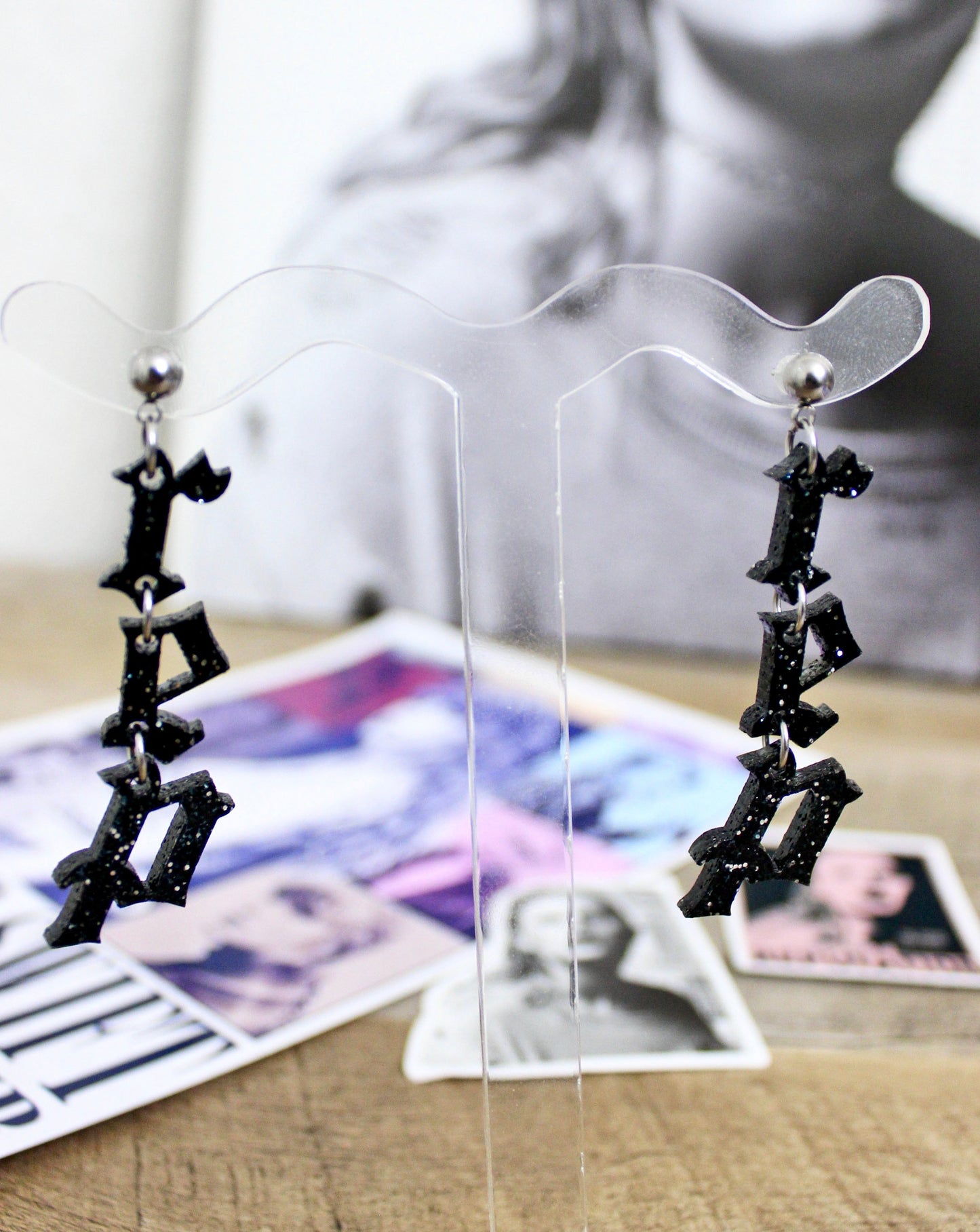 Reputation Dangle Earrings - Swifties