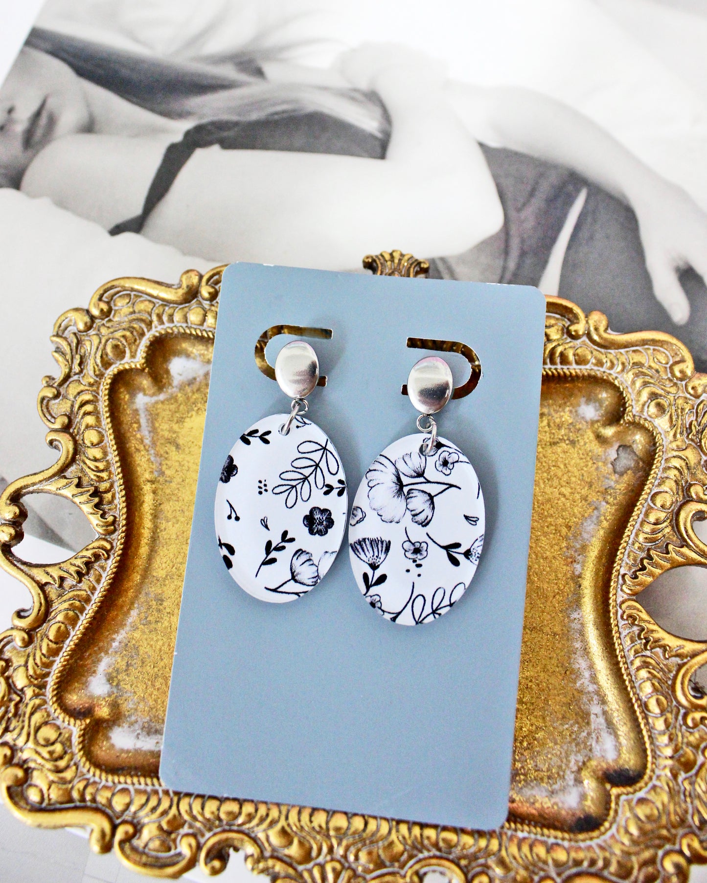 Black and White Floral Dangle Earrings - Swifties